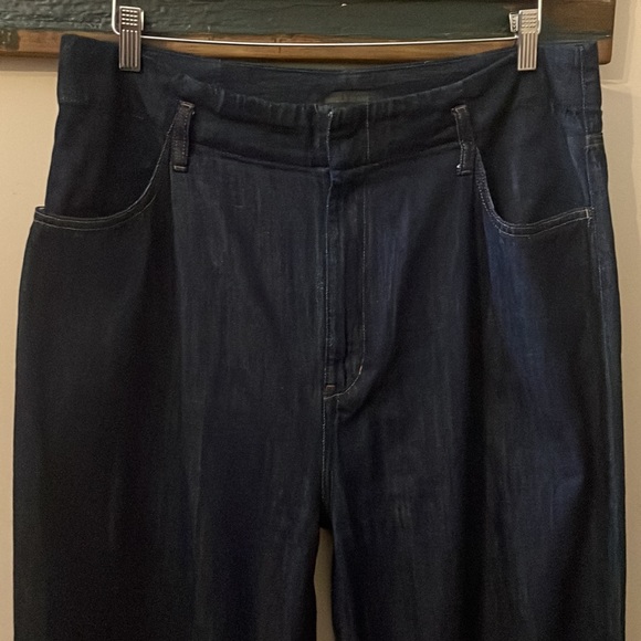 2/$25 Uniqlo Dark Wash Relaxed Fit Cut Off Jeans Size 32 - Picture 7 of 16